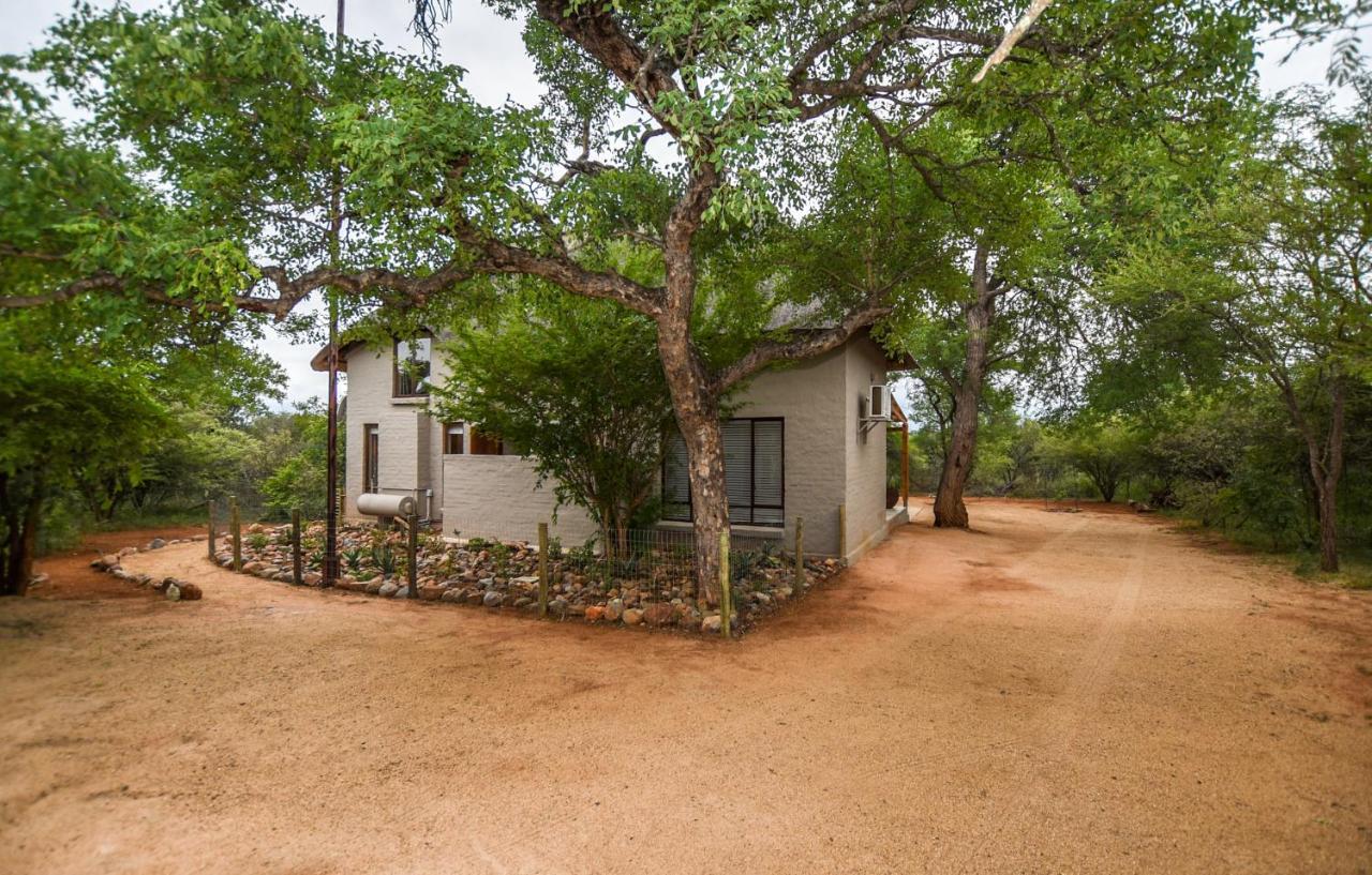 Khiza Bush Retreat Villa Hoedspruit Exterior photo